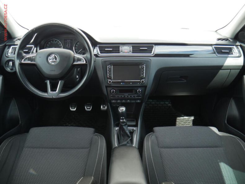 Škoda Rapid - hlavní fotka