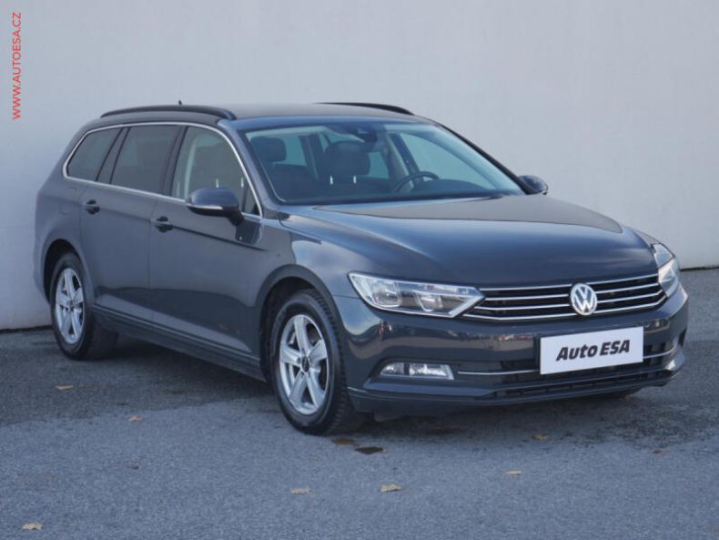 Volkswagen Passat - hlavní fotka inzerátu
