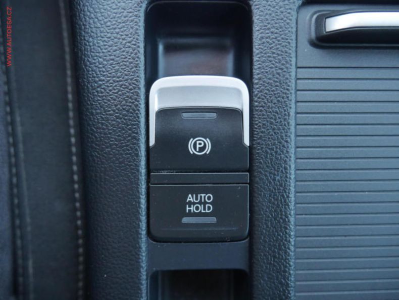 Volkswagen Passat - hlavní fotka