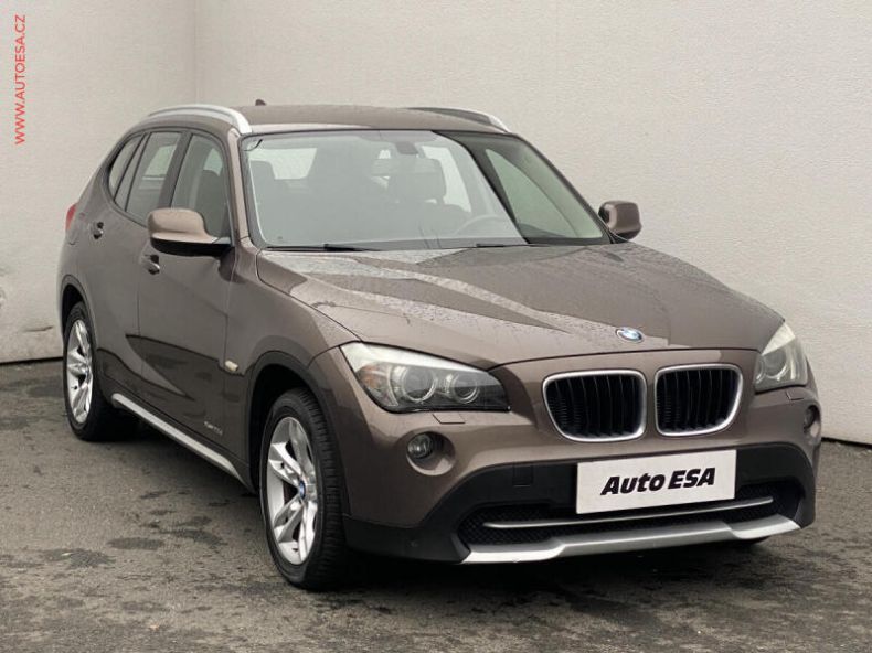 BMW X1 - hlavní foto