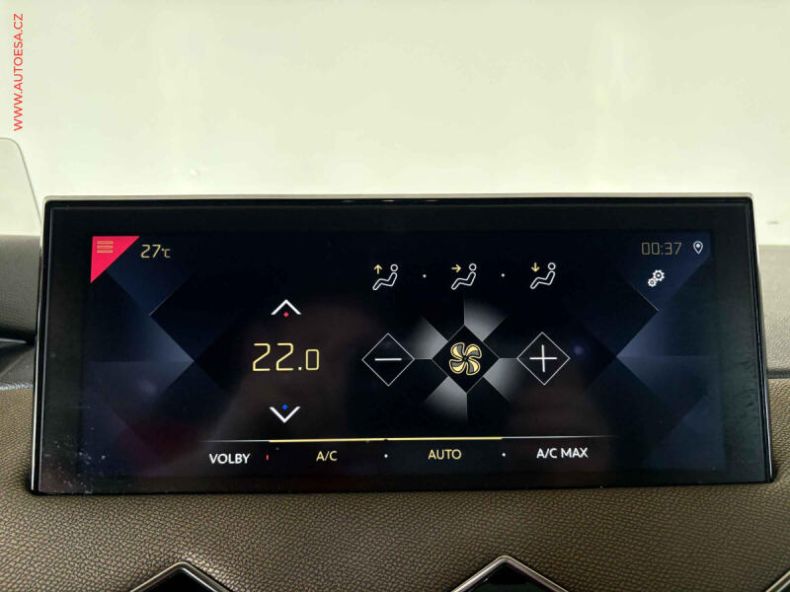 DS Automobiles DS3 Crossback - hlavní fotka