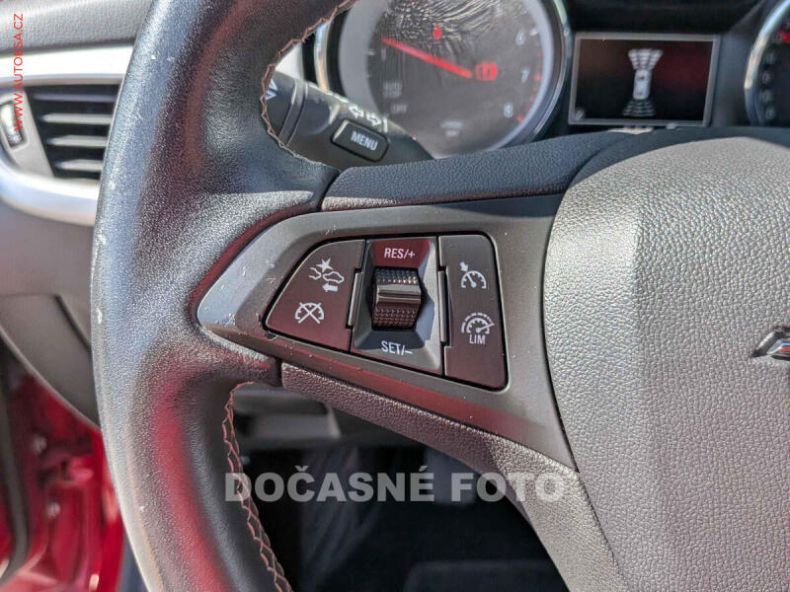Opel Astra - hlavní fotka