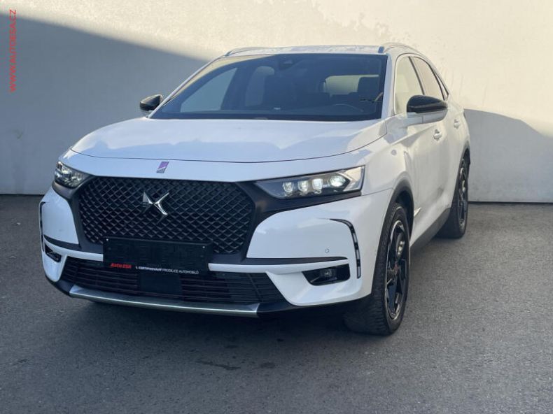DS Automobiles DS7 Crossback - hlavní fotka