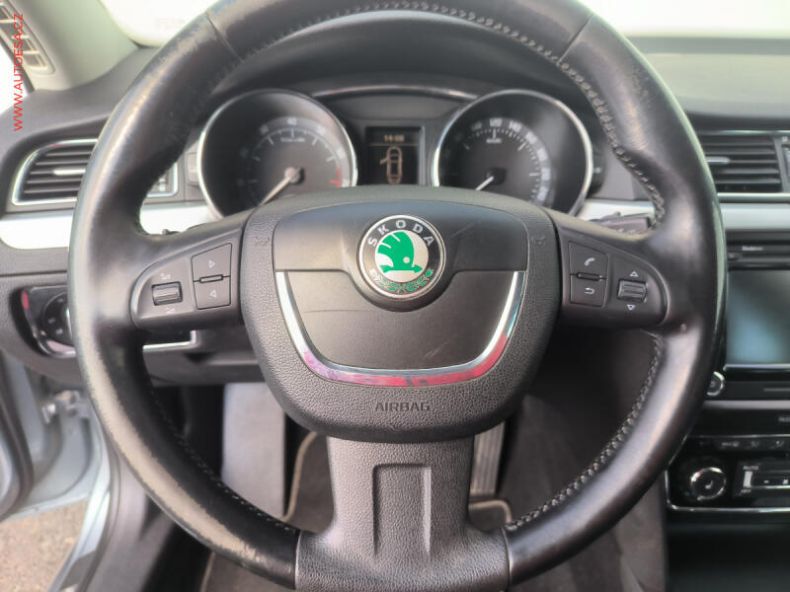 Škoda Superb - hlavní fotka