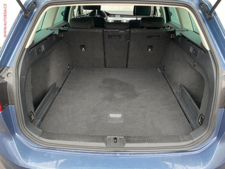 Volkswagen Passat - hlavní fotka