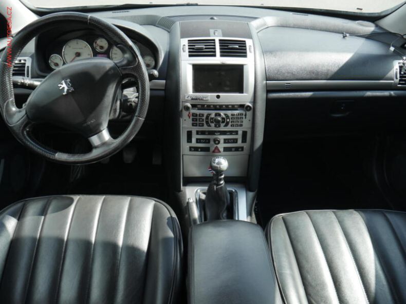 Peugeot 407 - hlavní fotka