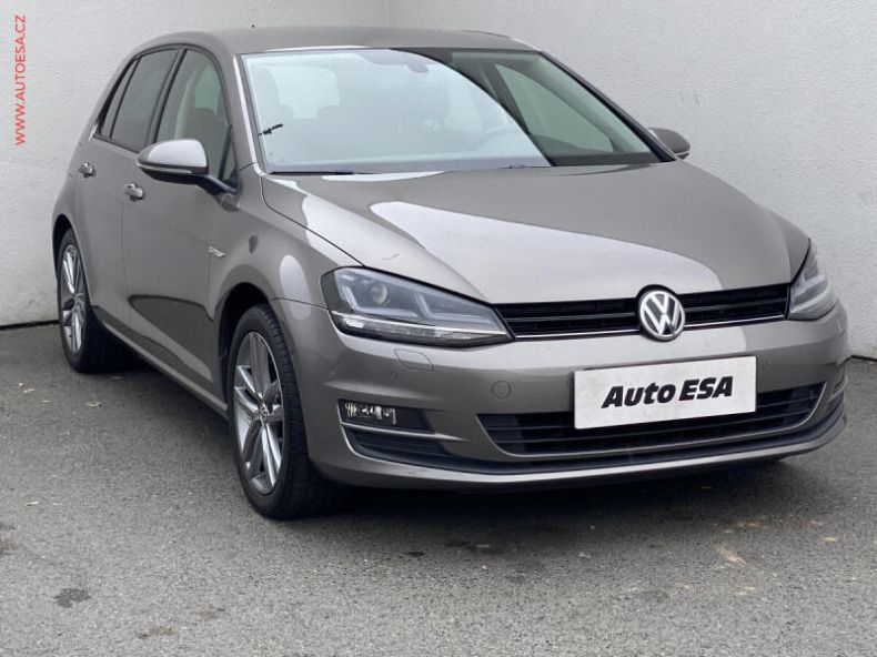 Volkswagen Golf - hlavní foto