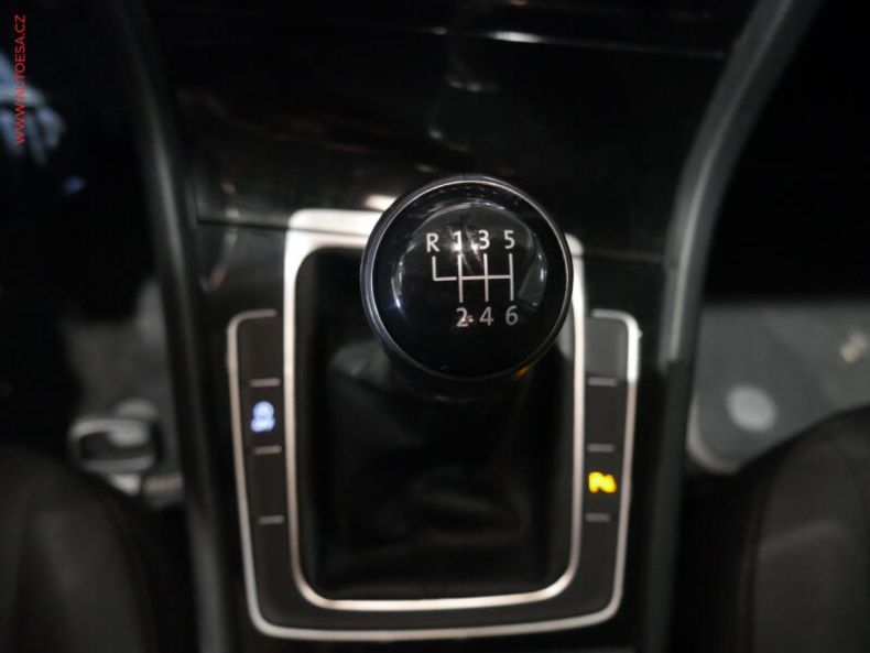 Volkswagen Golf - hlavní fotka