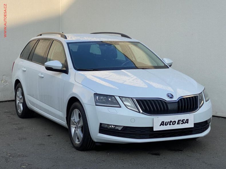 Škoda Octavia - hlavní fotka