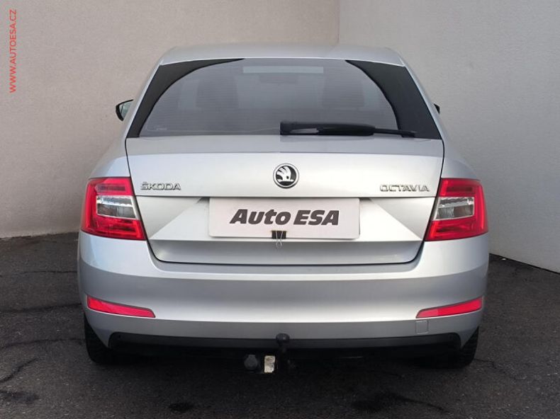 Škoda Octavia - hlavní fotka