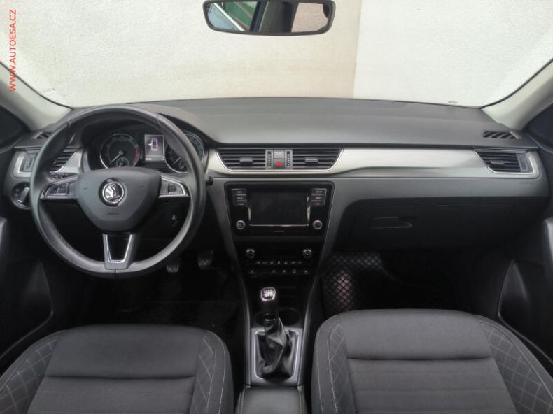 Škoda Rapid - hlavní fotka