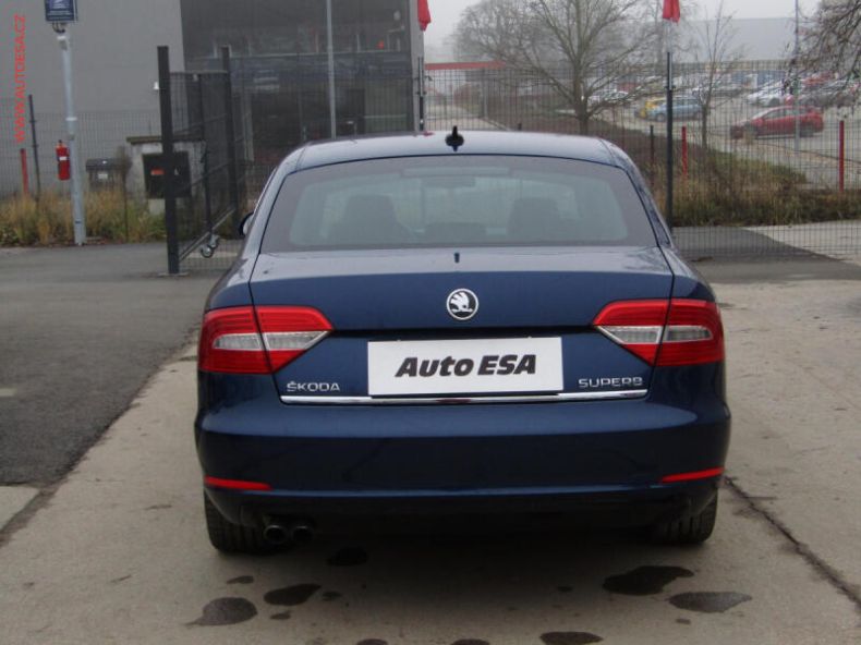Škoda Superb - hlavní fotka