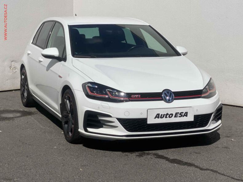 Volkswagen Golf - hlavní foto