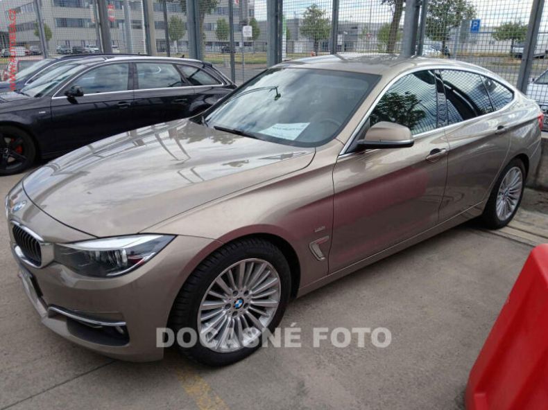 BMW Řada 3 - hlavní foto