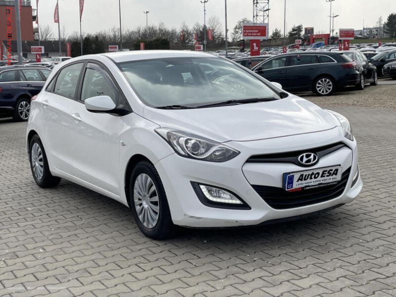 Hyundai i30 - hlavní foto