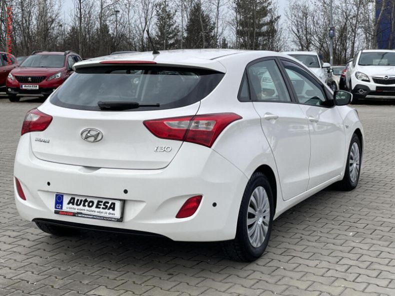 Hyundai i30 - hlavní fotka