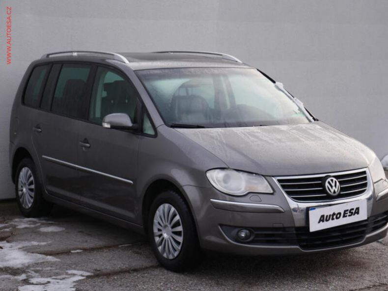 Volkswagen Touran - hlavní foto