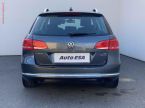 Volkswagen Passat - fotka číslo 4
