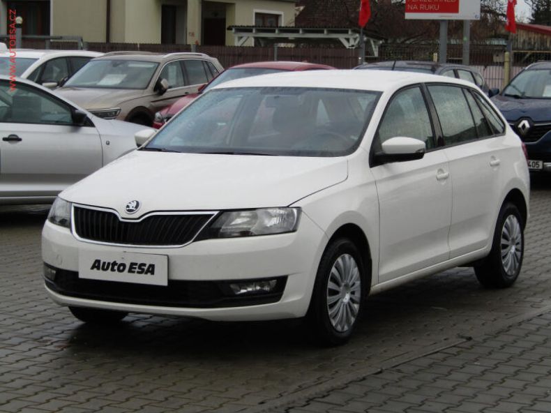 Škoda Rapid - hlavní fotka
