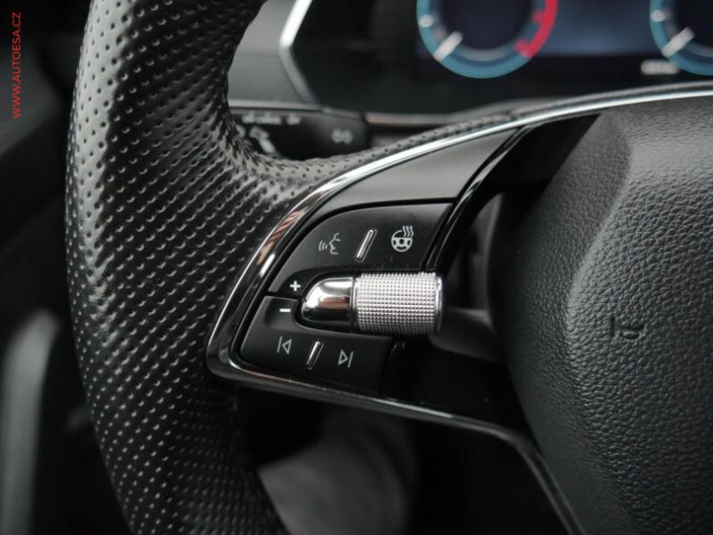 Škoda Octavia - hlavní fotka