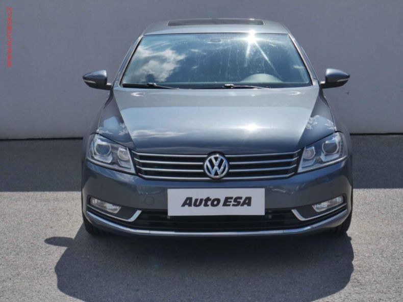 Volkswagen Passat - hlavní fotka