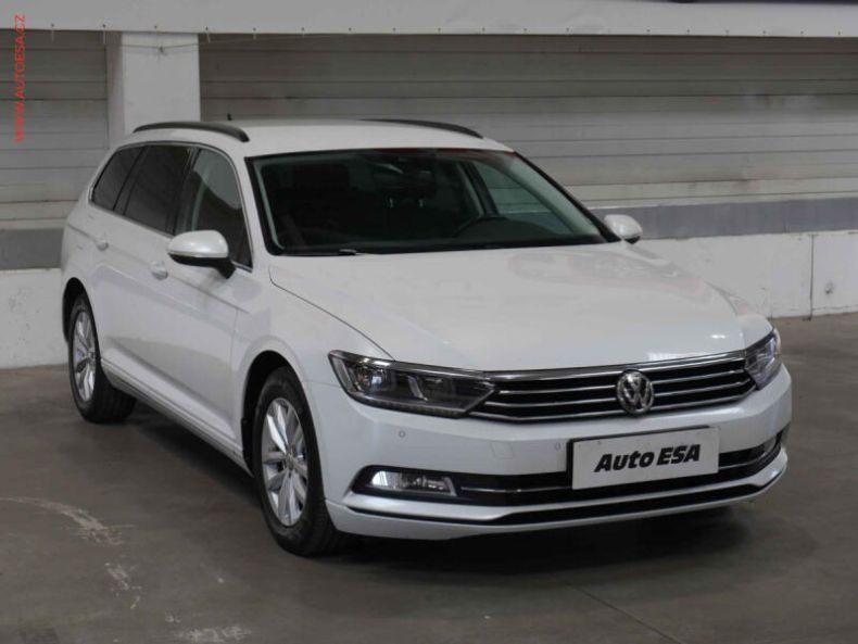 Volkswagen Passat - hlavní fotka inzerátu