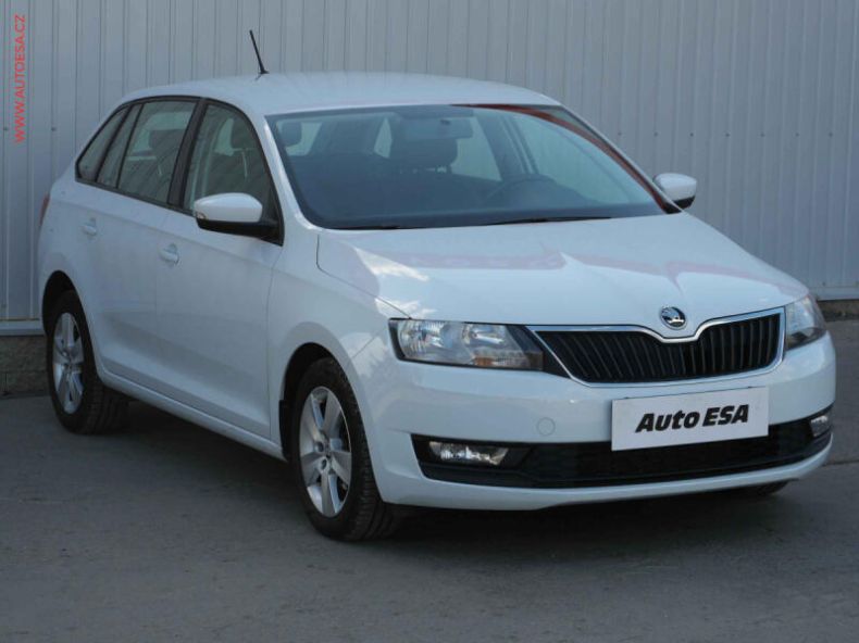 Škoda Rapid - hlavní foto