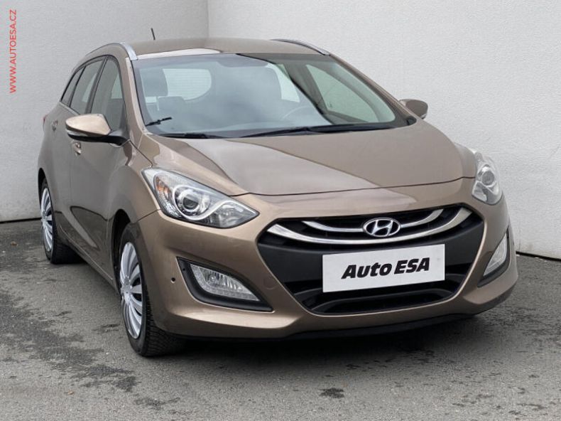 Hyundai i30 - hlavní foto