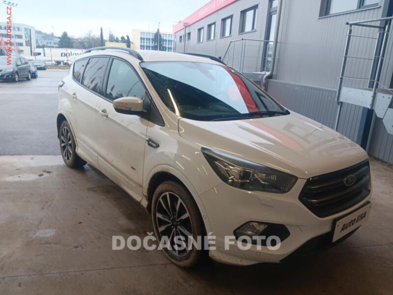 Ford Kuga - hlavní foto