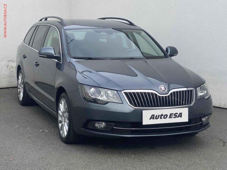 Škoda Superb - hlavní foto