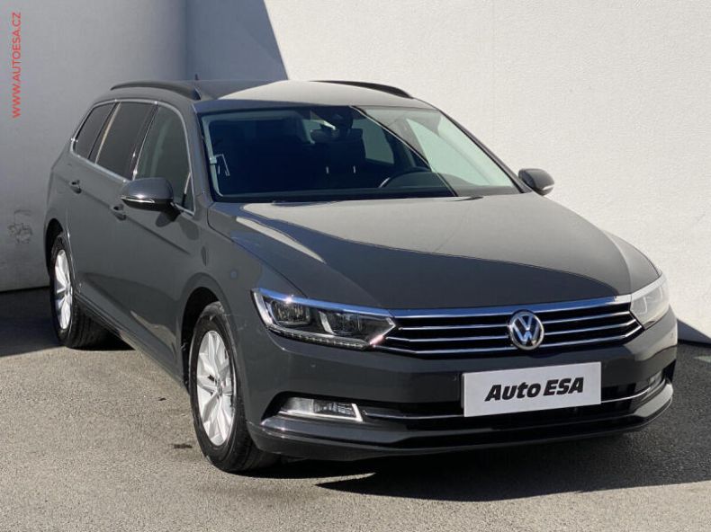 Volkswagen Passat - hlavní fotka inzerátu