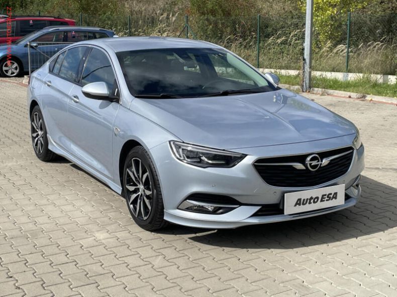 Opel Insignia - hlavní foto