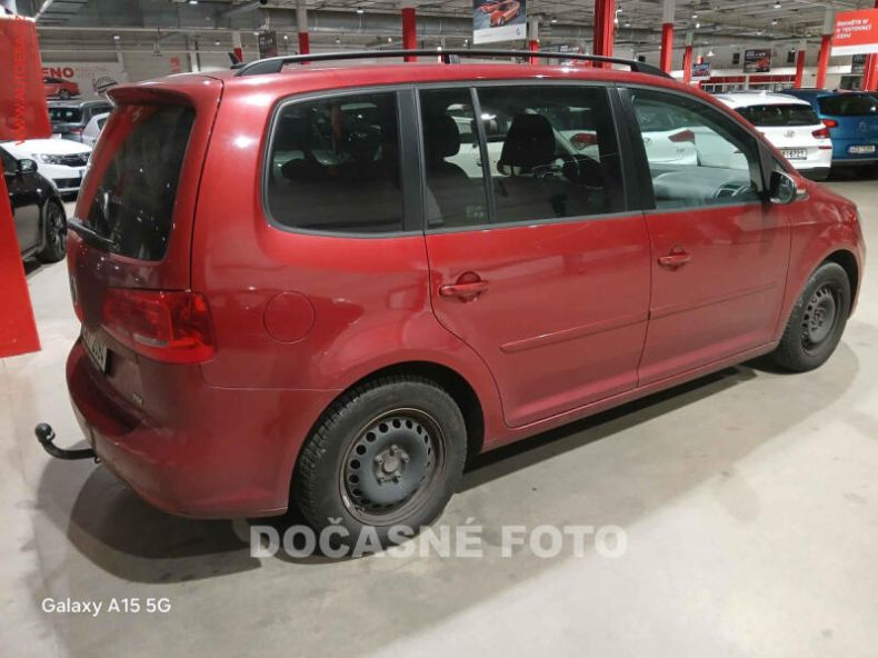 Volkswagen Touran - hlavní fotka