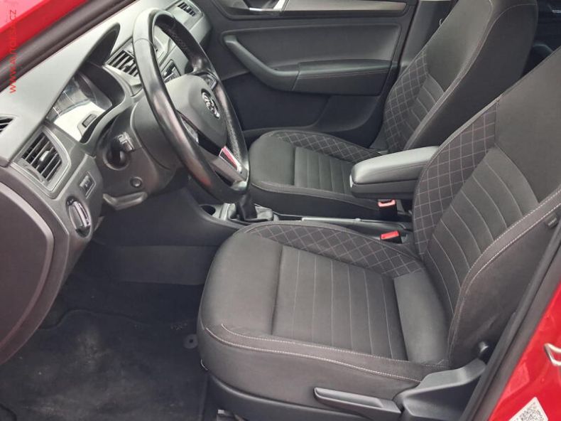 Škoda Rapid - hlavní fotka