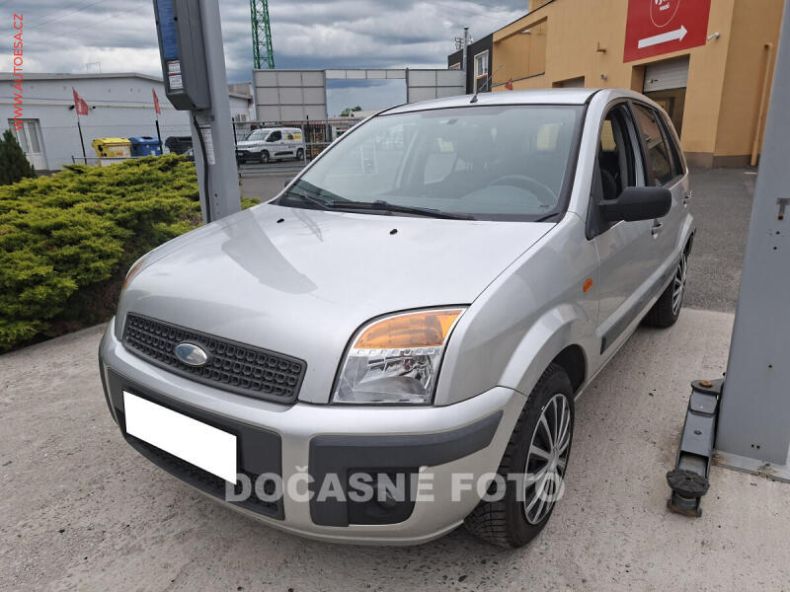 Ford Fusion - hlavní foto
