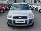Ford Fusion - fotka číslo 1