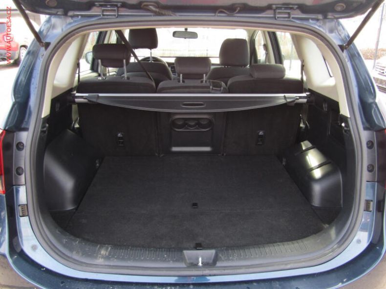 Kia Carens - hlavní fotka