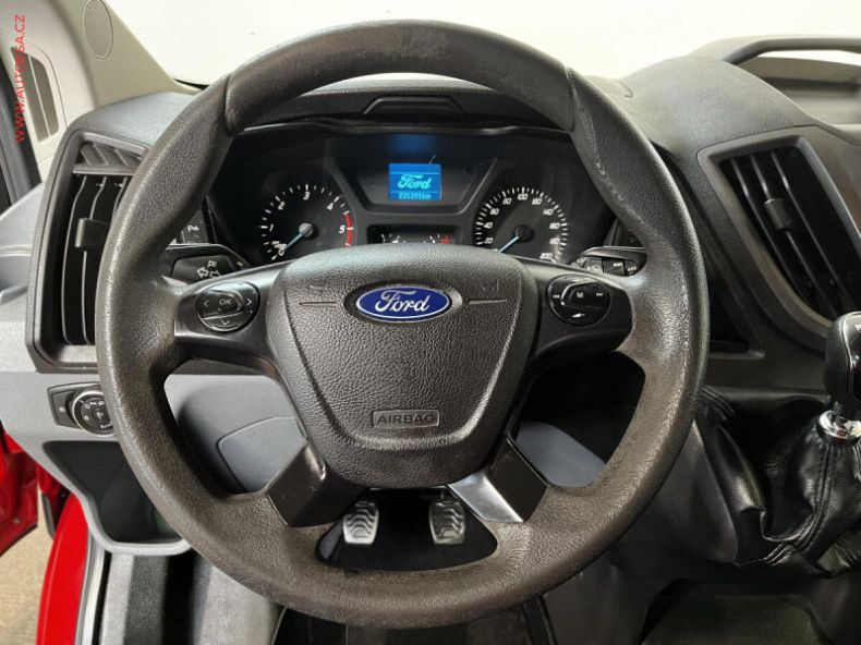 Ford Transit - hlavní fotka