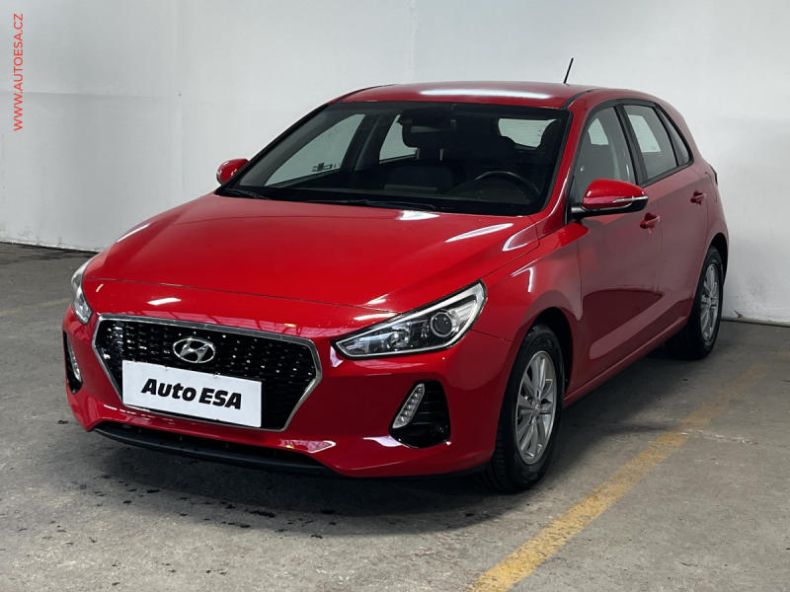 Hyundai i30 - hlavní fotka