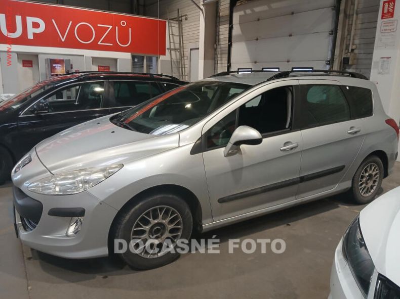 Peugeot 308 - hlavní foto