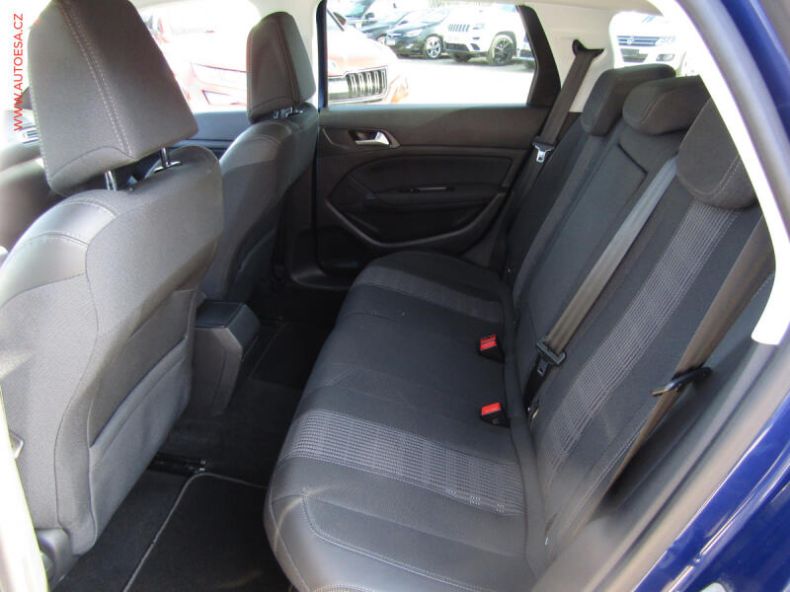 Peugeot 308 - hlavní fotka
