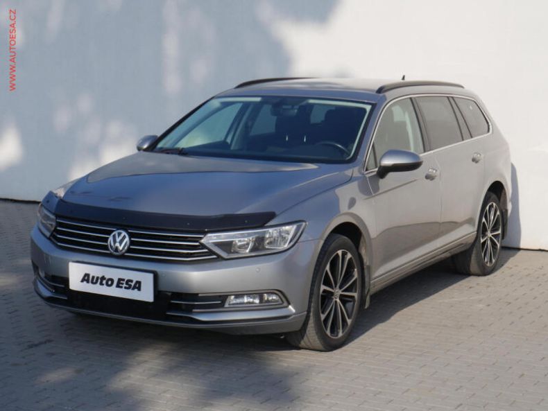Volkswagen Passat - hlavní fotka