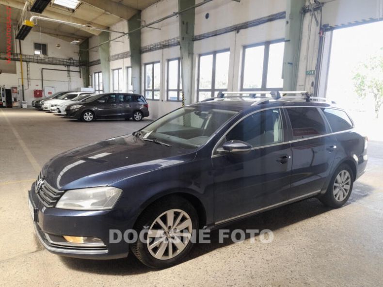 Volkswagen Passat - hlavní foto
