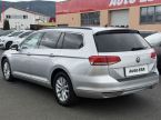 Volkswagen Passat - fotka číslo 5
