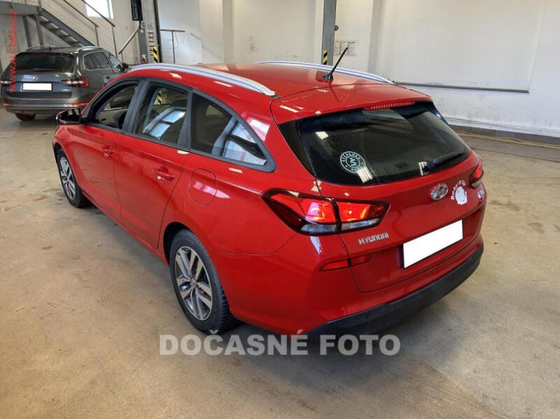 Hyundai i30 - hlavní fotka