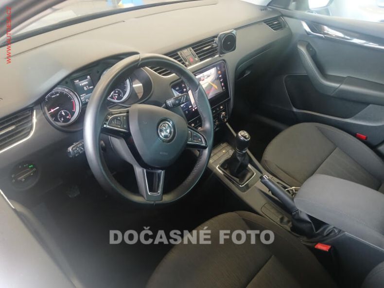 Škoda Octavia - hlavní fotka