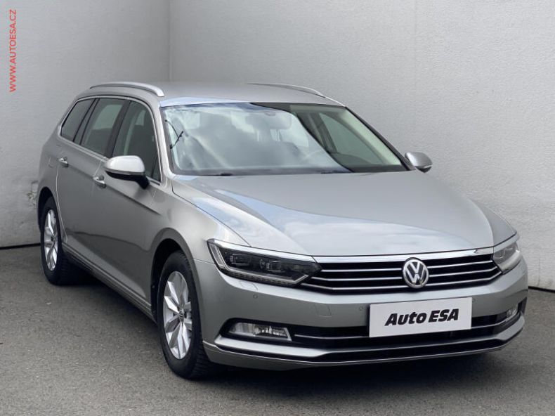 Volkswagen Passat - hlavní foto