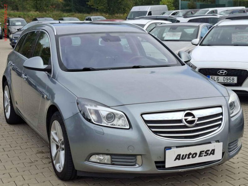 Opel Insignia - hlavní foto