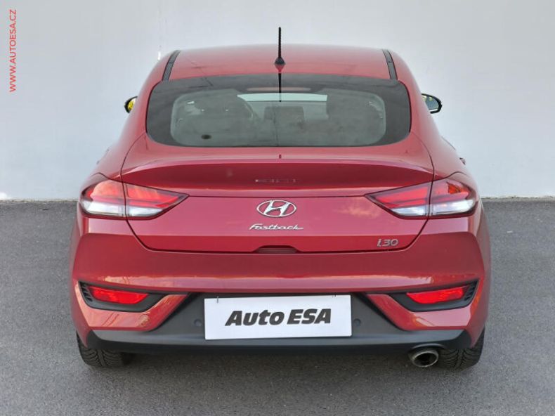 Hyundai i30 - hlavní fotka