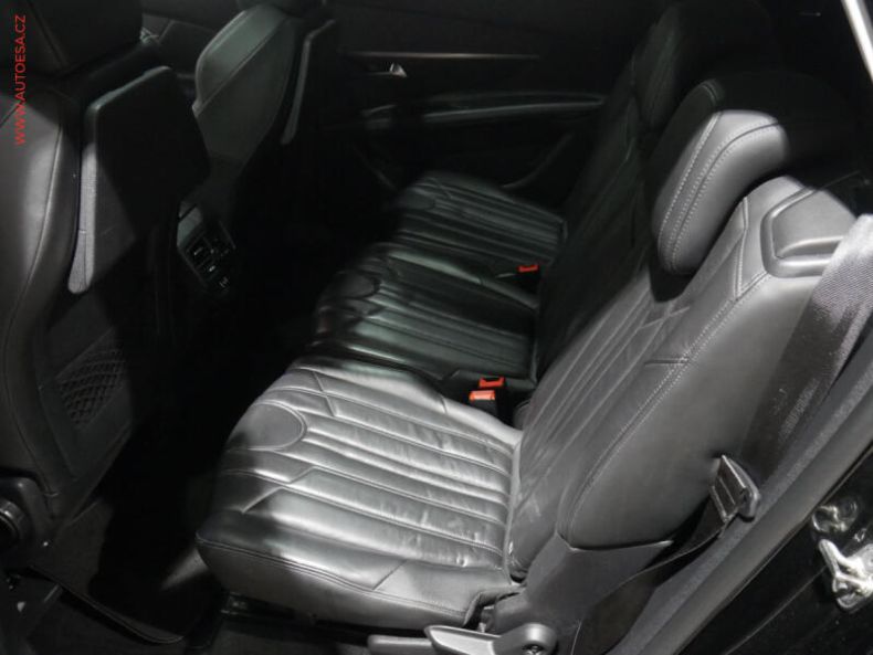 Peugeot 5008 - hlavní fotka